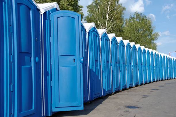 Portable Toilet Options We Offer in Clarendon, TX